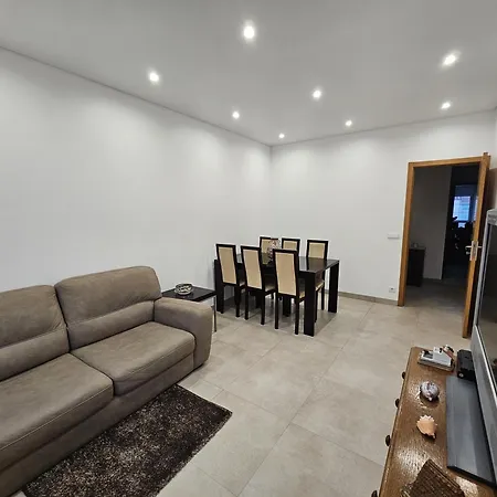 T3 Com Vista Mar A 500m Da 塞图巴尔