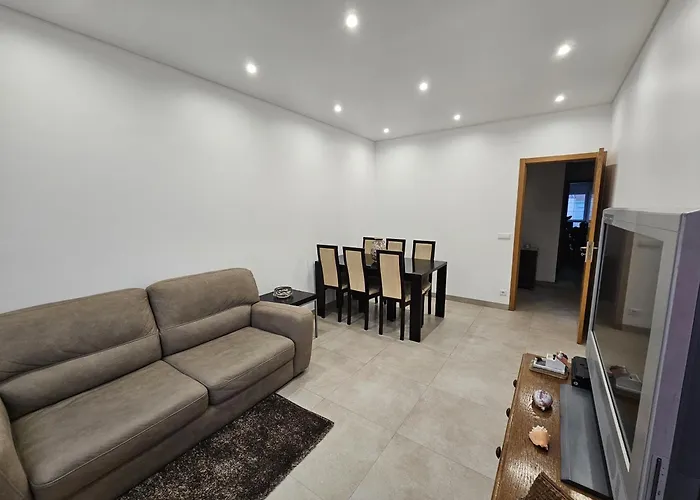 T3 Com Vista Mar A 500m Da Setúbal